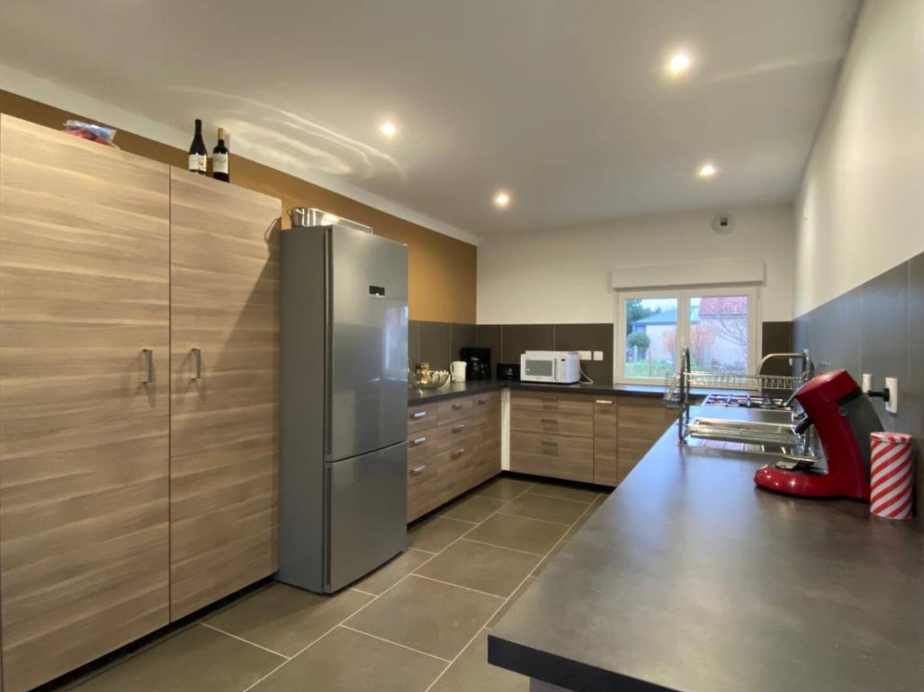 Maison-Rue-REF9907897